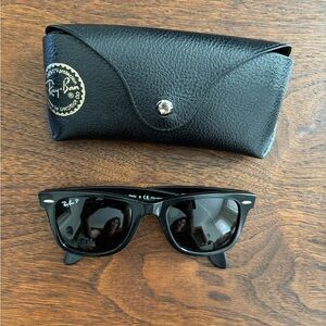 Ray-Ban Black Classic Sunglasses with Case
